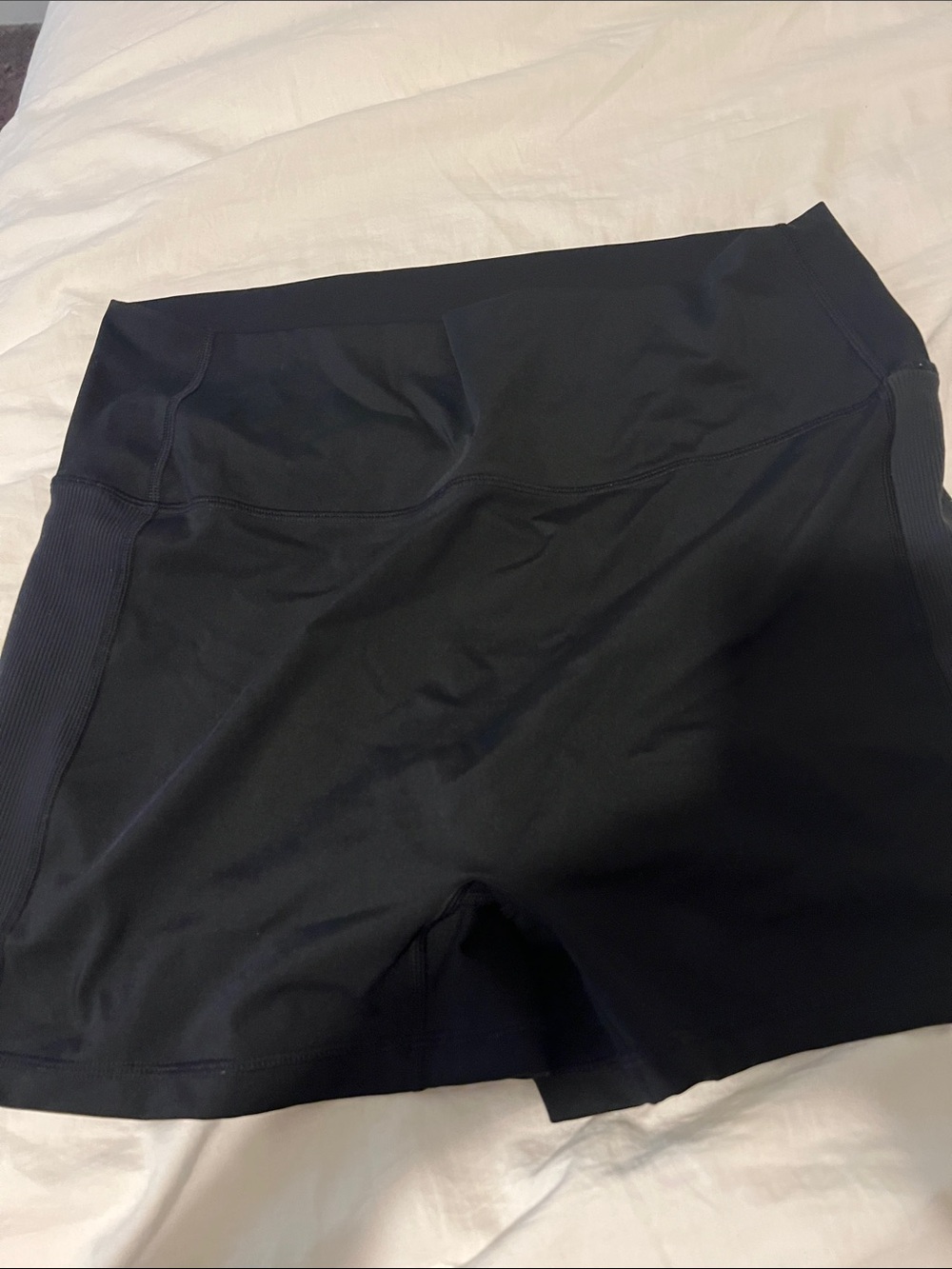 Aerie Goals Shortie High-Waist Black Performance Shorts w Ribbed Side Panels